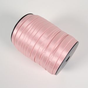Satenasta elastika (za naramnice) širina 12 mm roza